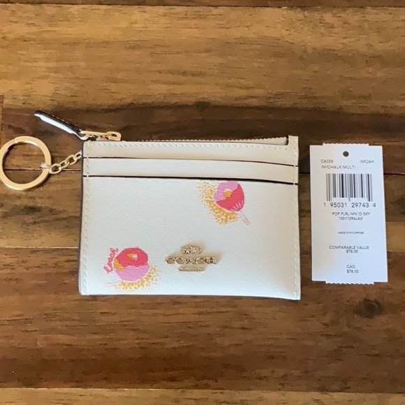 Coach Handbags - 💐Coach Pop Floral ID case with attached key ring 🔑